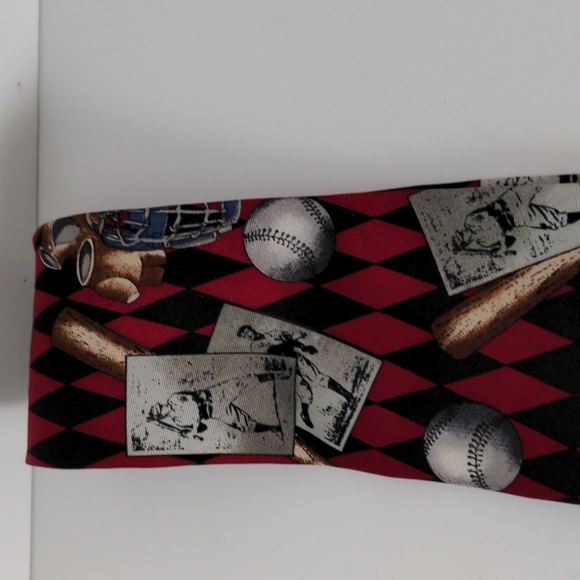 American Sports Baseball Tie - Picture 3 of 5